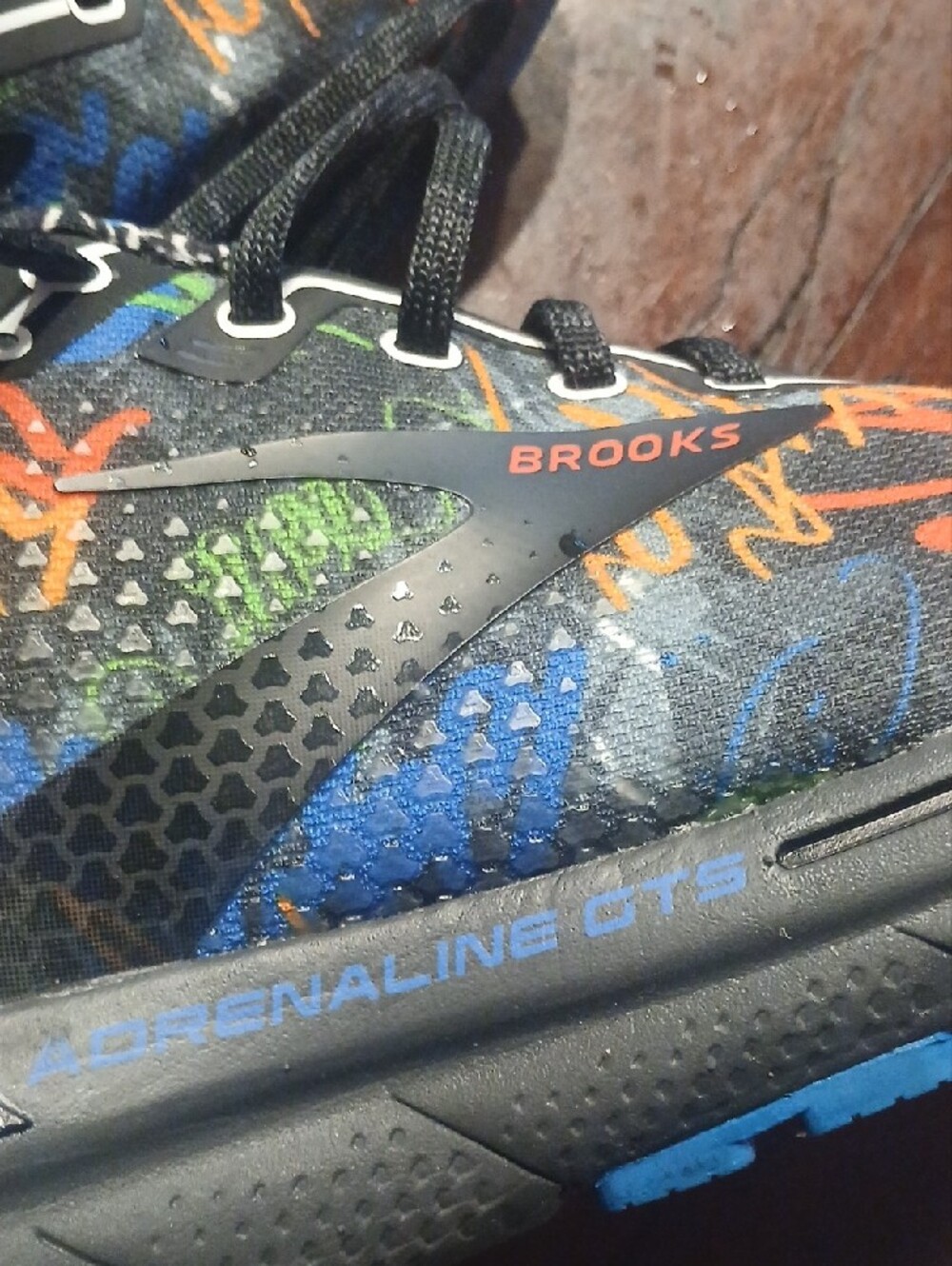 Brooks Black Sneakers with Blue, Orange & Green Graffiti - Picture 4 of 6